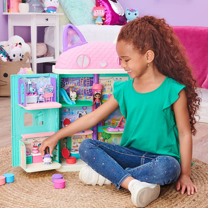 dreamworks-gabby-dollhouse-bakey-with-cakey.jpeg