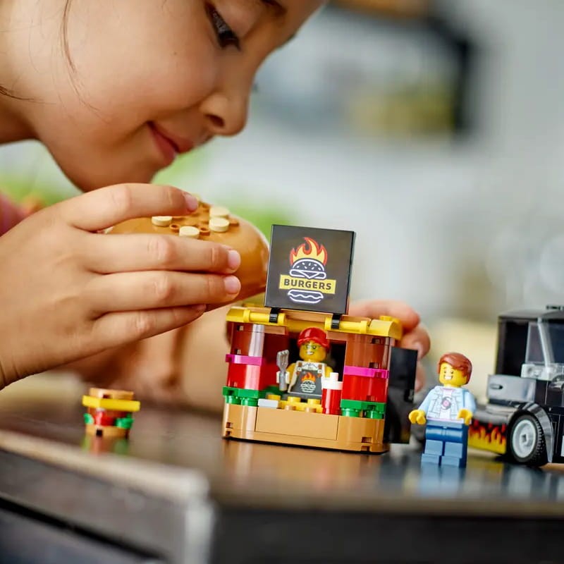 lego-zestaw-akcesoria-burger-pojazd.jpg