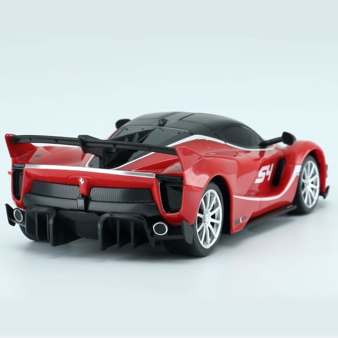ferrari-fxx-autko-sterowane-rc-box-malik-rastar.jpg