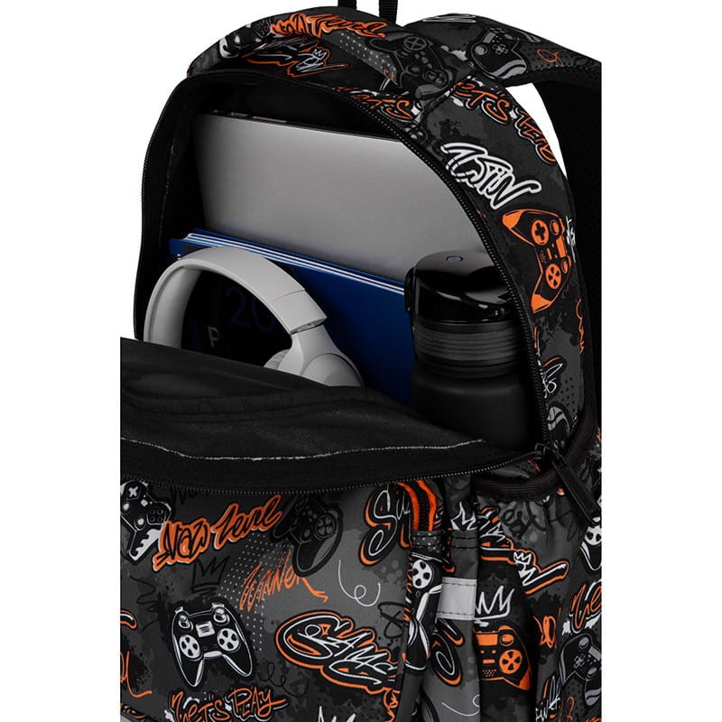 plecak-turtle-zestaw-coolpack-lets-dodatki-odblaski-kieszenie.jpg