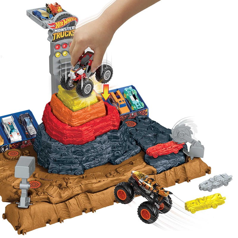 tor-hot-wheels-monster-truck-crush-yard-zestaw-dodatki-autko-mattel.jpg