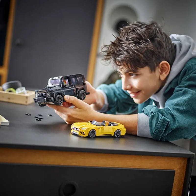 76924-klocki-lego-amg-dodatki-figurki-mercedes.jpg