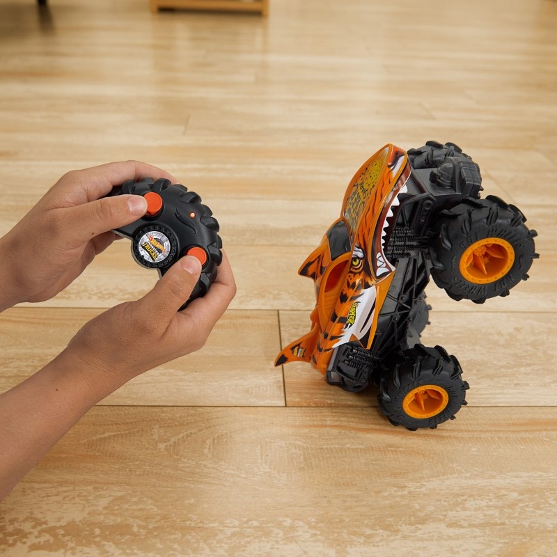 mattel-hot-wheels-samochod-auto-zdalnie-sterowane (3) (1).jpg