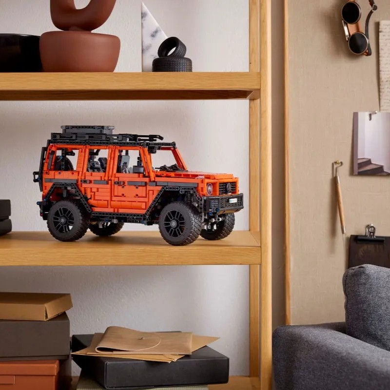 klocki-lego-technic-pojazd-auto-Samochód-Mercedes-Benz-G-500-PROFESSIONAL-Line (1).jpg