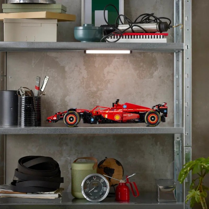 klocki-lego-technic-bolid-f1-ferrari-auto-autko-pojazd-samochod (3).jpg
