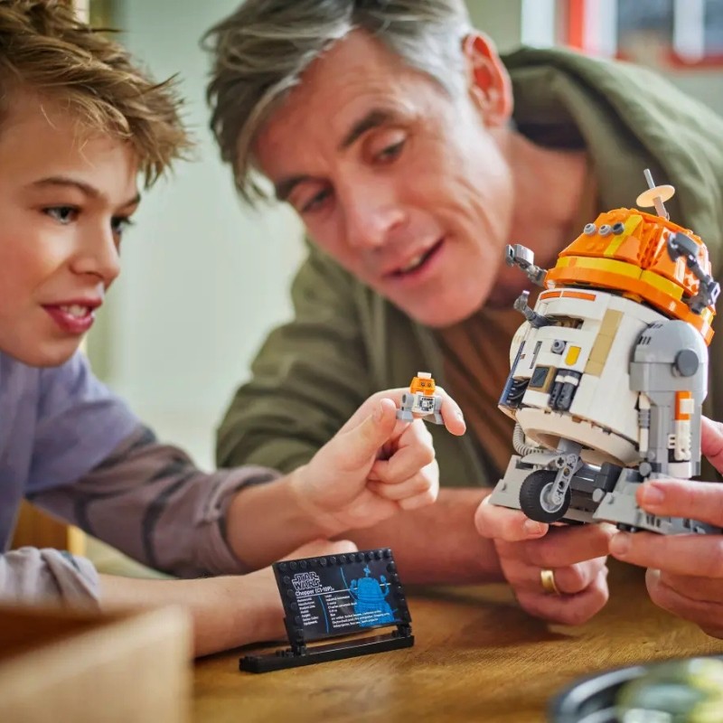 klocki-lego-disney-star-wars-gwiezdne-wojny-robot-Droid-astromechaniczny-Chopper-C1-10P (3).jpg