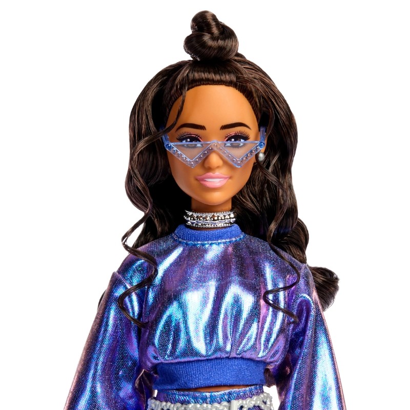 lalka-barbie-kolekcjonerska-falowane-wlosy-deluxe-style.jpg