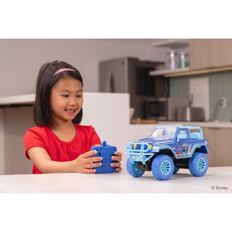 pol_pm_Disney-Stitch-Zdalnie-Sterowany-pojazd-Jeep-Wrangler-RC-40183_7_800.jpg