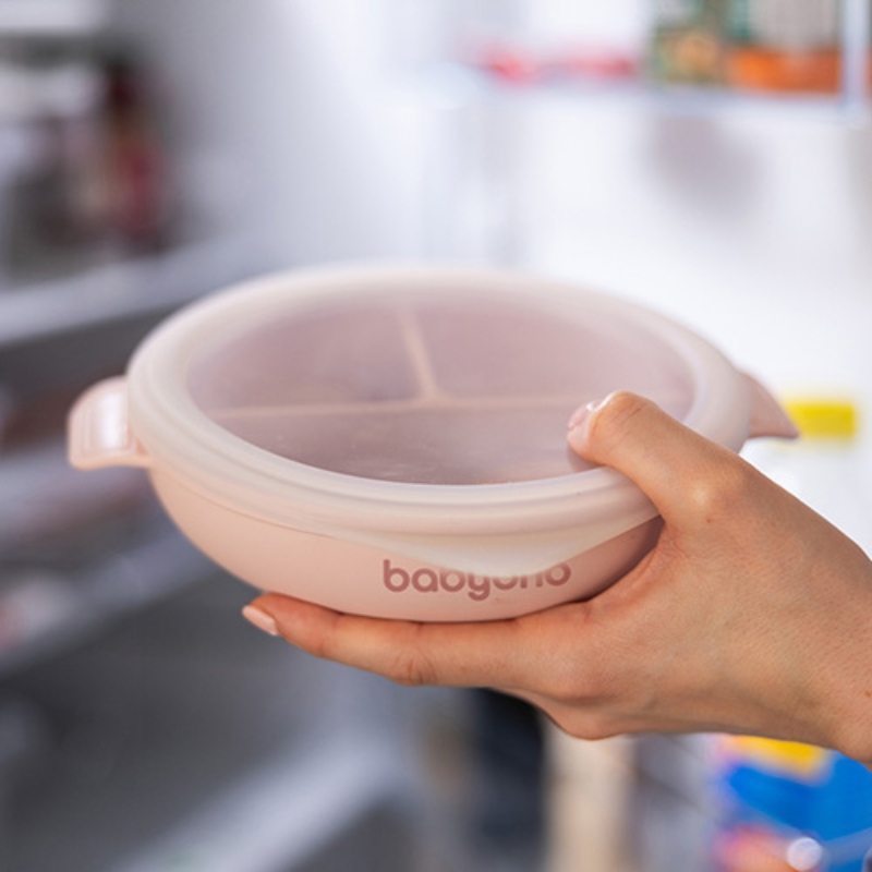 babyono-Silikonowy-talerz-z-przyssawką-przykrywką-rozowy (4).jpg