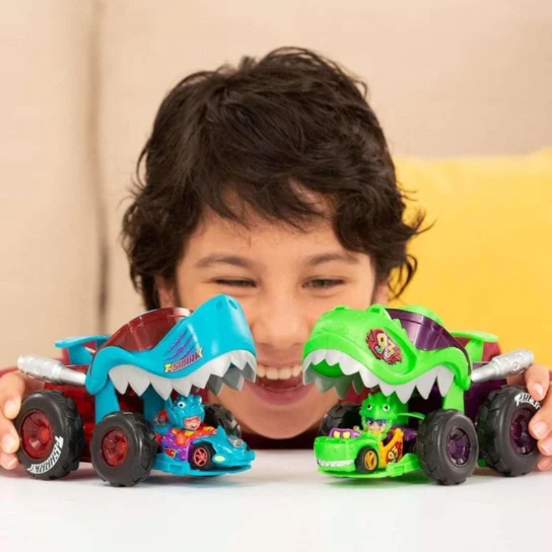 T-Racers Mașina T-Shark Mega Wheels Lansator Cu Mașinuță Și Figurine Șofer