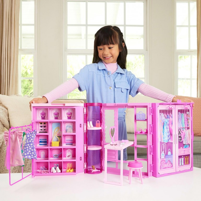 Dulapul Visurilor Barbie 3.0 + Păpușa + Accesorii